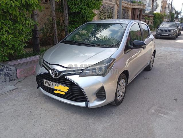 Toyota Yaris modèle 2016 6cv essence