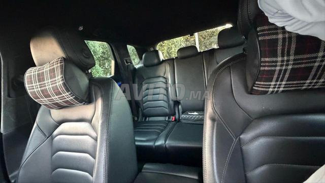 Volkswagen Touareg - 2