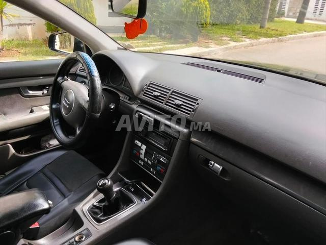 سيارة أودي A4 جميلة للبيع بالقنيطرة ديوانة 2016 - 2