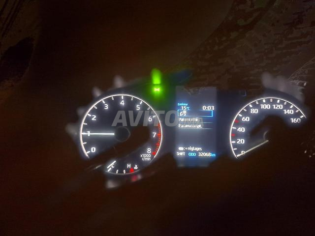 تويوتا يارس 2022 عدد كيلومترات قليل نظيفة - 2