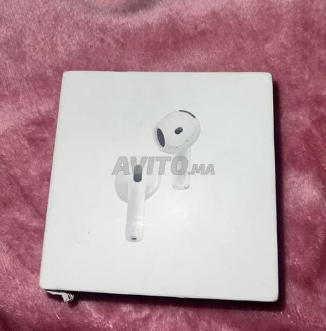 إيربودز 4 بخاصية إلغاء الضوضاء جديدة