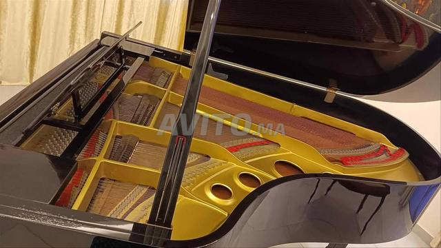 بيانو كبير ياماها G5 - 2