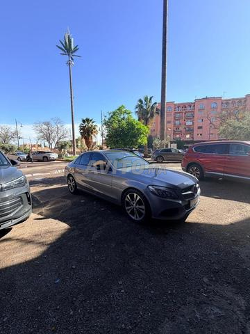 Mercedes C220 Pack AMG en excellent état - 2