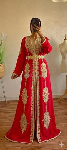 Caftan fait avec broderie ou cordage - 2
