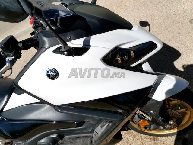 Yamaha Tmax 560 modèle 2018 habillé 2023 - 2