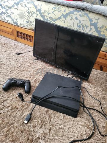Playstation 4 Slim et télévisions - 2