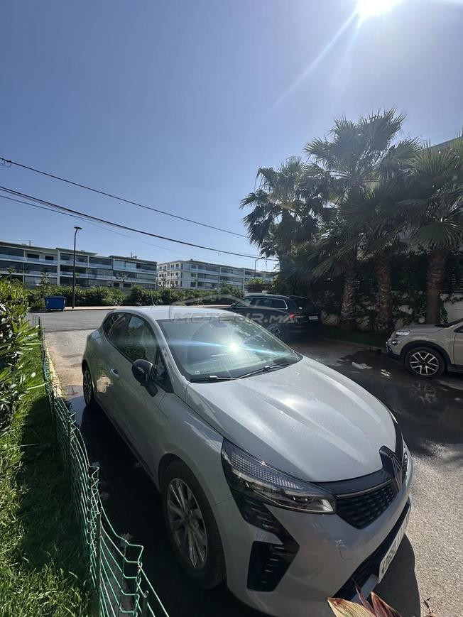 Renault Clio pratiquement neuve (-7500km)