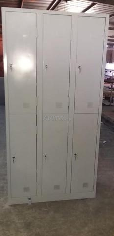 Vestiaire avec serrure/casier métallique/armoire.. - 2