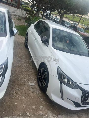 Peugeot 208 www Maroc - 2