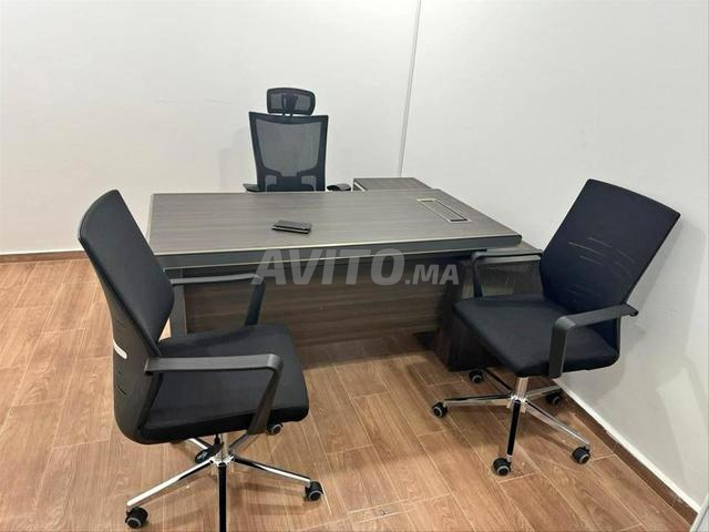 Bureau moderne en promo - 2