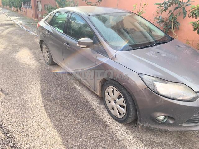 Ford Focus très bon état - 2