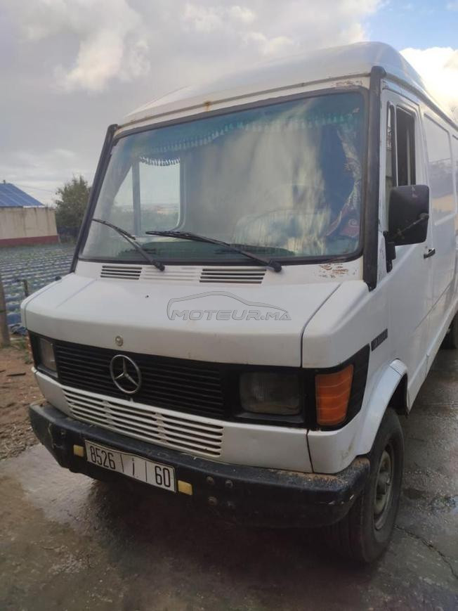 Mercedes 208