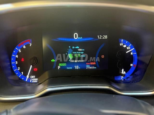 تويوتا كورولا هايبرد، مالك أول، بحالة جيدة - 2