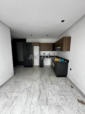 Studio luxueux à louer avec terrasse 16 m² - 2