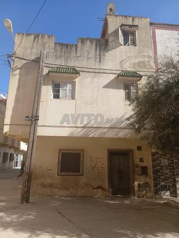 دار 🏠 بواجهتين طابق أول للبيع كتابة عدلية