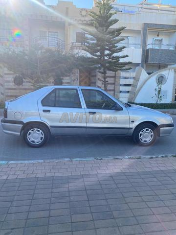 Renault R19 Essence Manuelle 1994 à Oujda - 2
