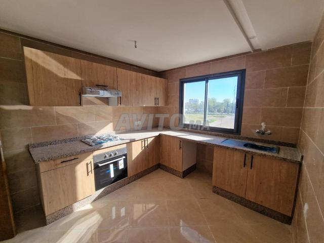 Louer appartement façade près ISTA - 2