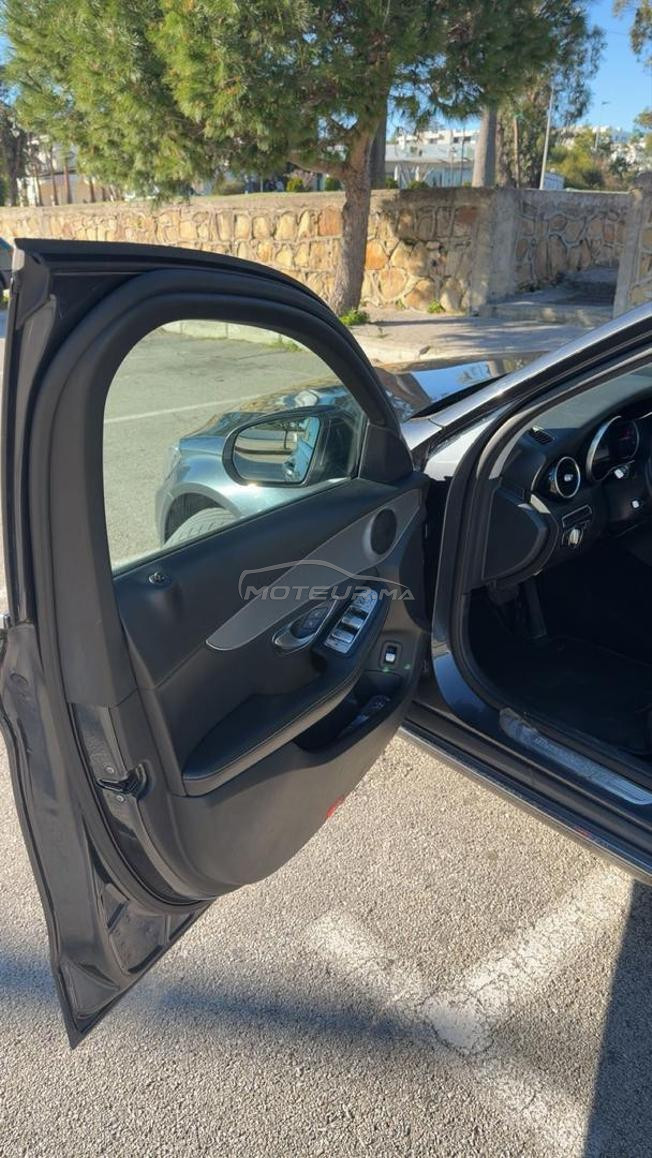 Mercedes-Benz 220 Diesel Automatique 2017 à Tanger
