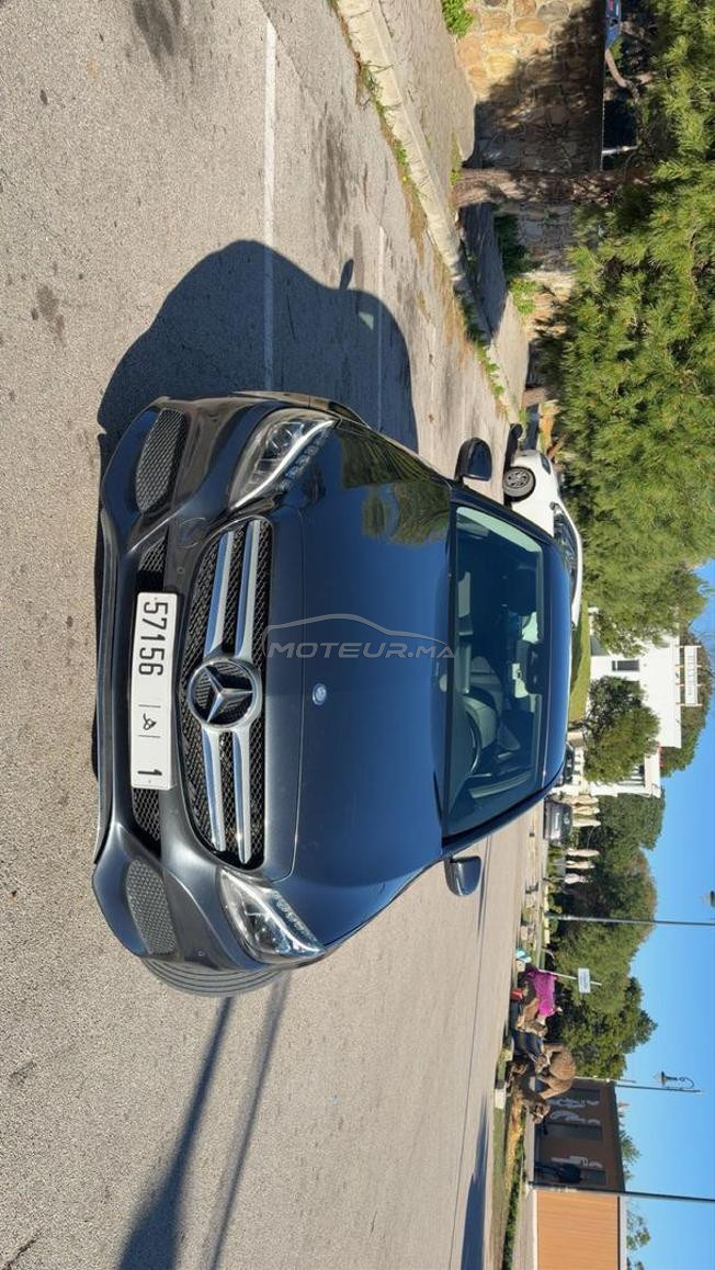 Mercedes-Benz 220 Diesel Automatique 2017 à Tanger
