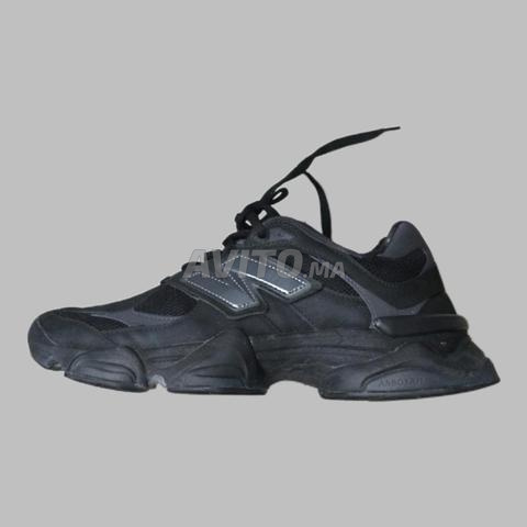 Excellent état pour ces New Balance 9060. - 2