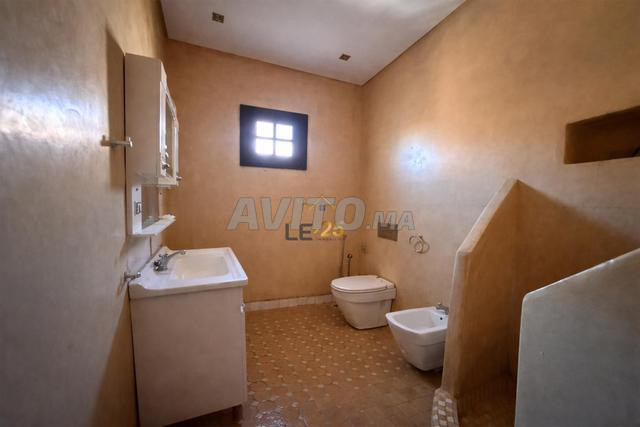 فيلا تقليدية للإيجار شارع محمد السادس