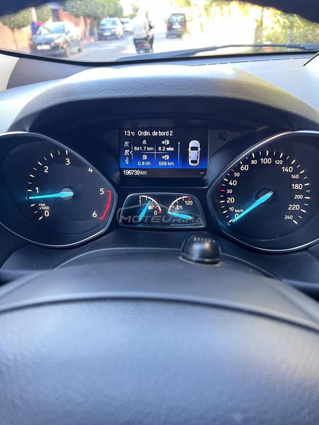 Forda kuga 2017 BVA 2L 4x4 manuel toute option