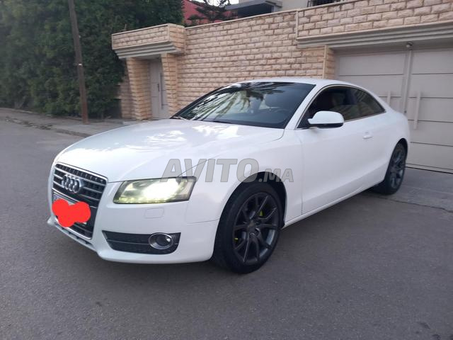 Audi A5 essence 2.0 litre - 2