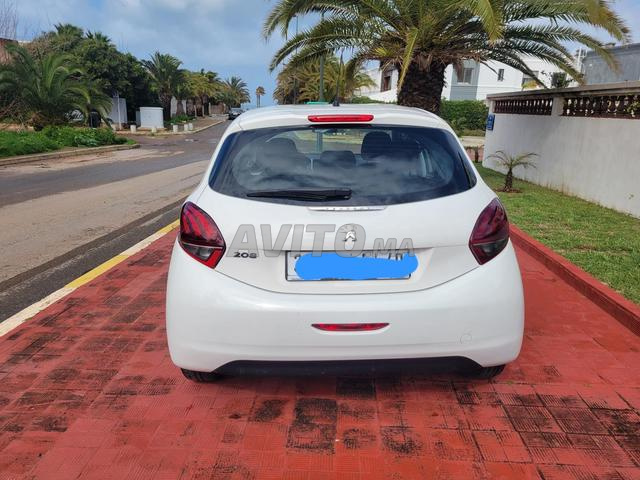 Peugeot 208 Diesel Manuelle 2019 à Rabat