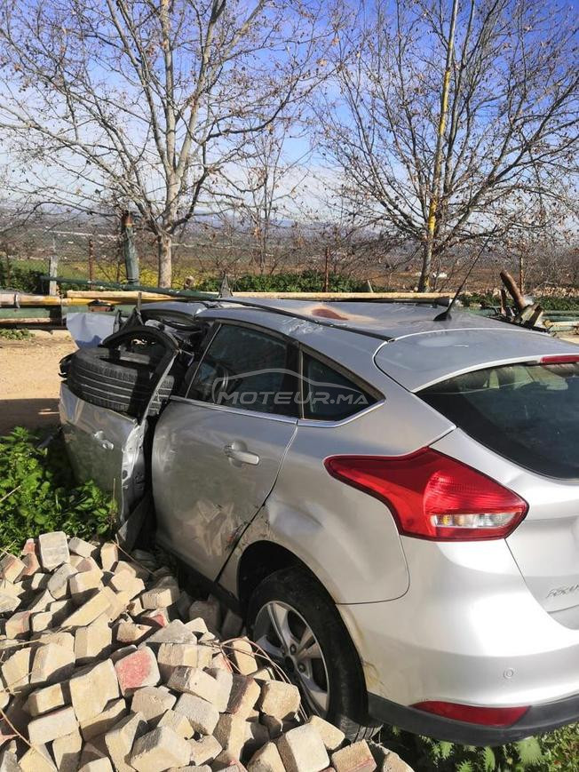 épave ford focus diesel 