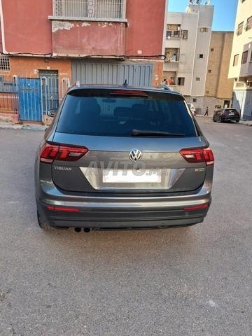 Volkswagen Tiguan - 2