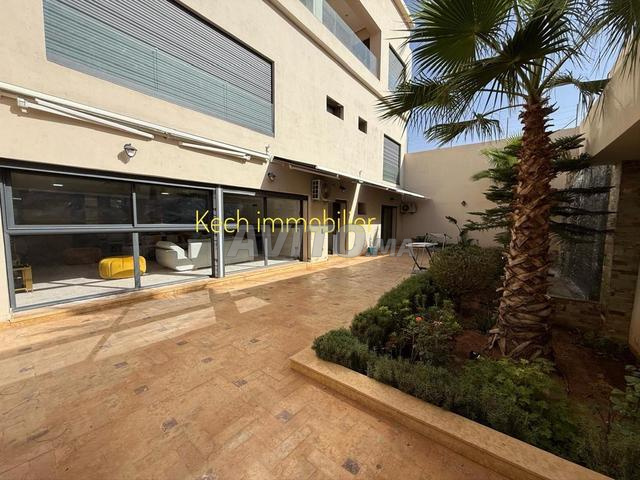 Joli appartement 3 chambres meublé terrasse