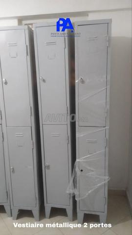 Vestiaire métallique à 2 portes/casier/armoire/lit