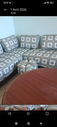 8 banquettes 2 tables 2 coiffeuses - 2