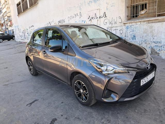 TOYOTA YARIS ESSENCE MANUELLE - 2