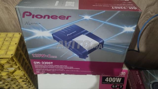 Radio voiture et baffles - 2