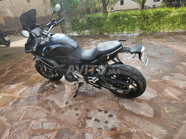 BMW F900XR مع حقائب، كالجديدة - 2