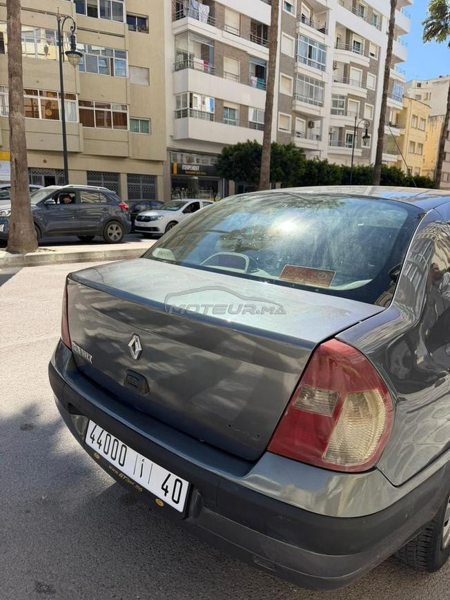 Renault Clio Essence Manuelle 2005 à Tanger