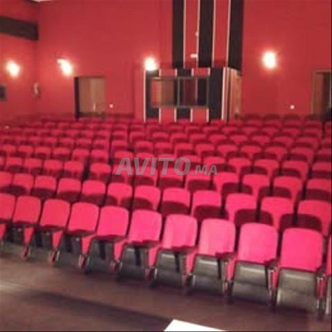 معدات قاعة محاضرات بسعر جيد – بحالة جيدة - 2