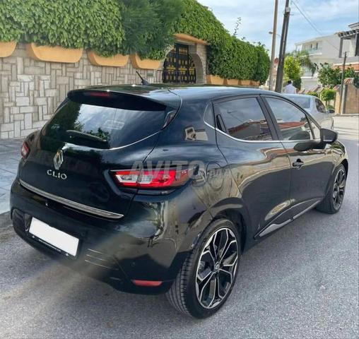 Renault clio intens 2017 Diesel manuelle 169500km - 2