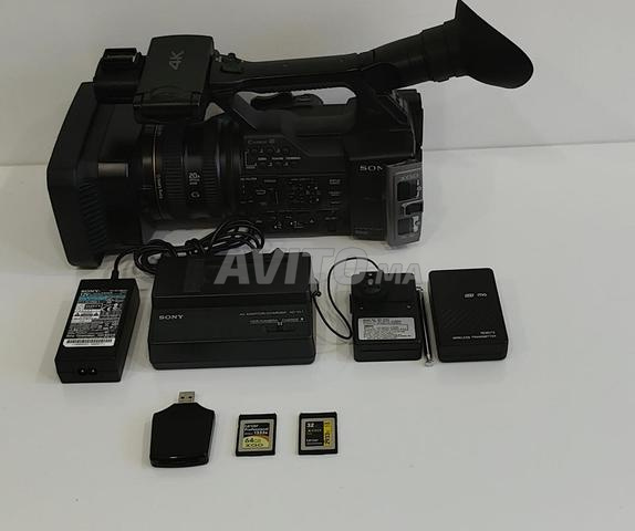 Caméra Sony FDR-AX1 4K Professionnelle - 2