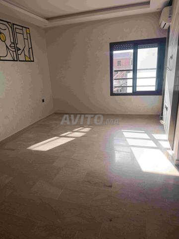 Studio vide à louer - 2