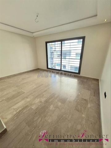 LES PRINCESSES  Joli appartement vide à louer