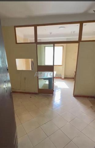 Bureau à vendre sur un boulevard principal à Tanger - 2