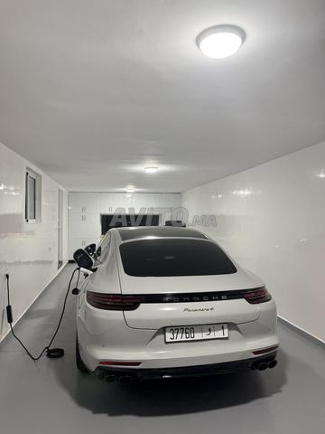 Porsche Panamera 4 e-Hybrid - 2