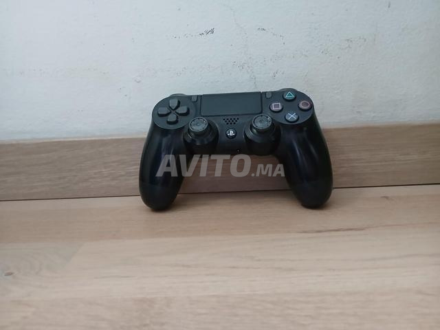 PS4 slim 500 Go en excellent état - 2