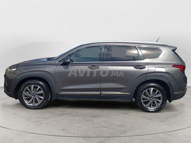 HYUNDAI. Santa Fe - 2
