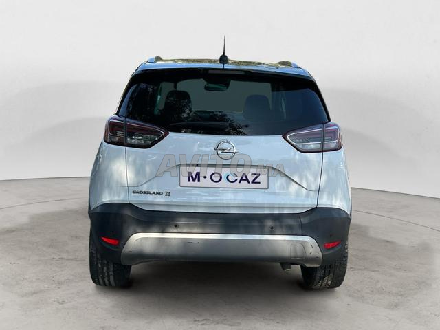 OPEL. CROSSLAND
