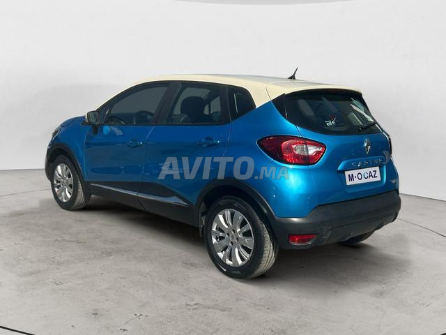 RENAULT. Captur - 2