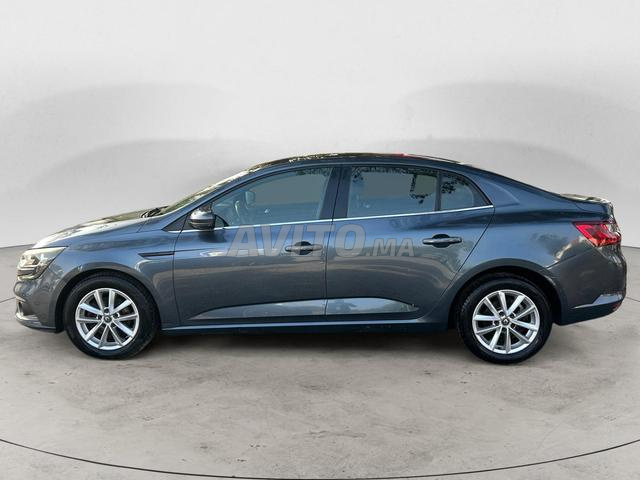 رينو. ميجان - 2