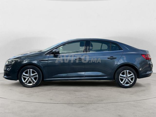 رينو. ميجان - 2